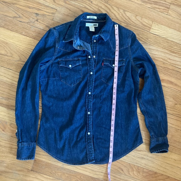 Levi’s Dark Wash Snap Button Shirt - Picture 9 of 9